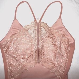 Pink Lace Backless Prom dress